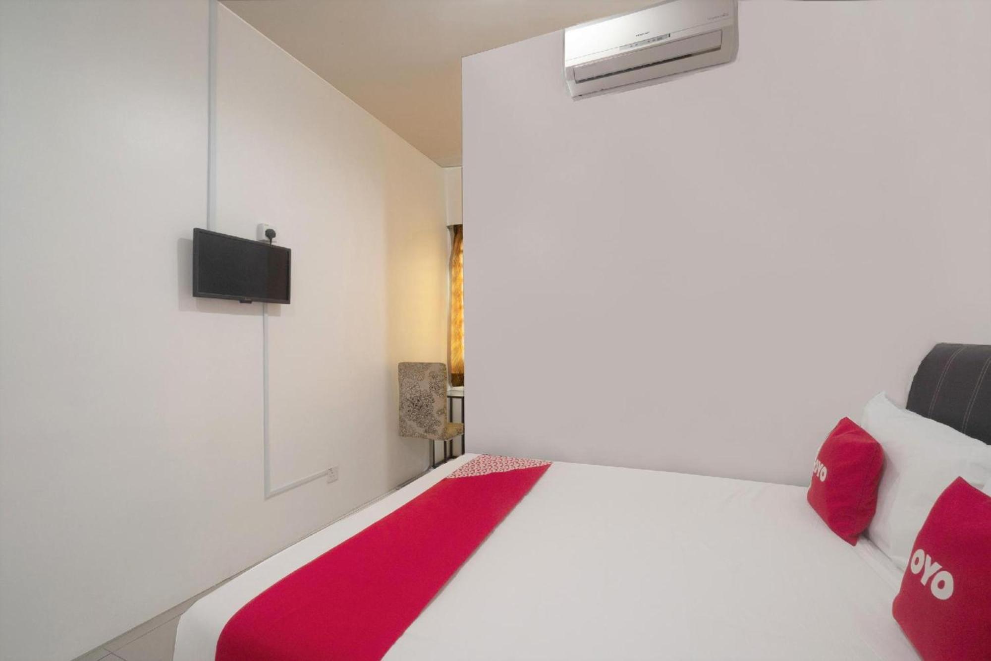 Oyo 91089 Motel Fasa 2B Seri Manjung Ngoại thất bức ảnh