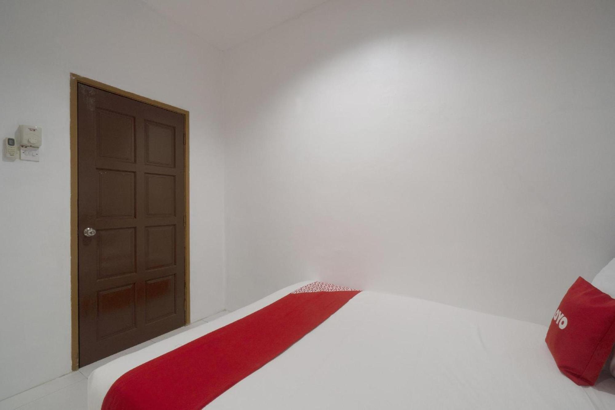 Oyo 91089 Motel Fasa 2B Seri Manjung Ngoại thất bức ảnh