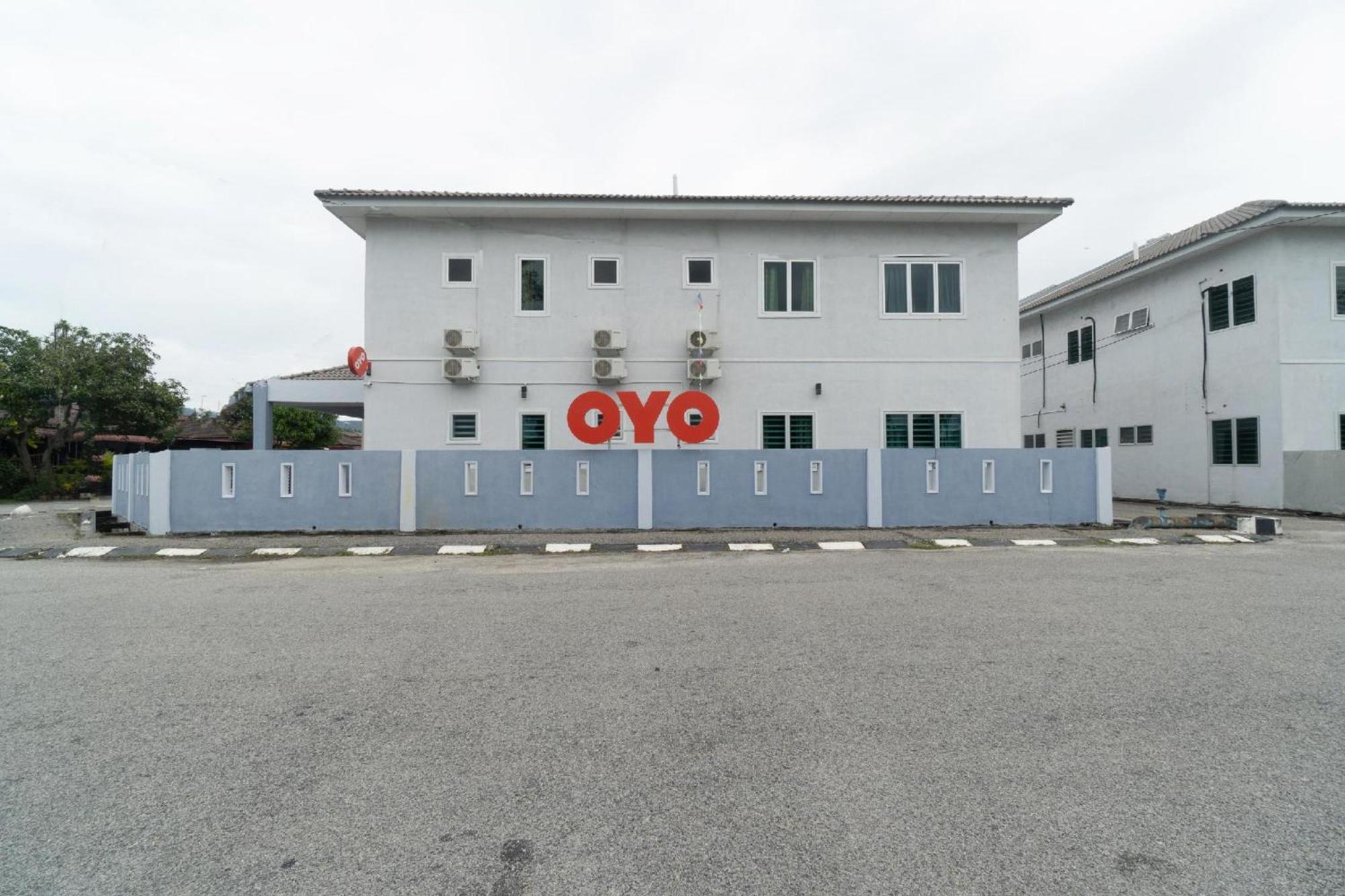 Oyo 91089 Motel Fasa 2B Seri Manjung Ngoại thất bức ảnh