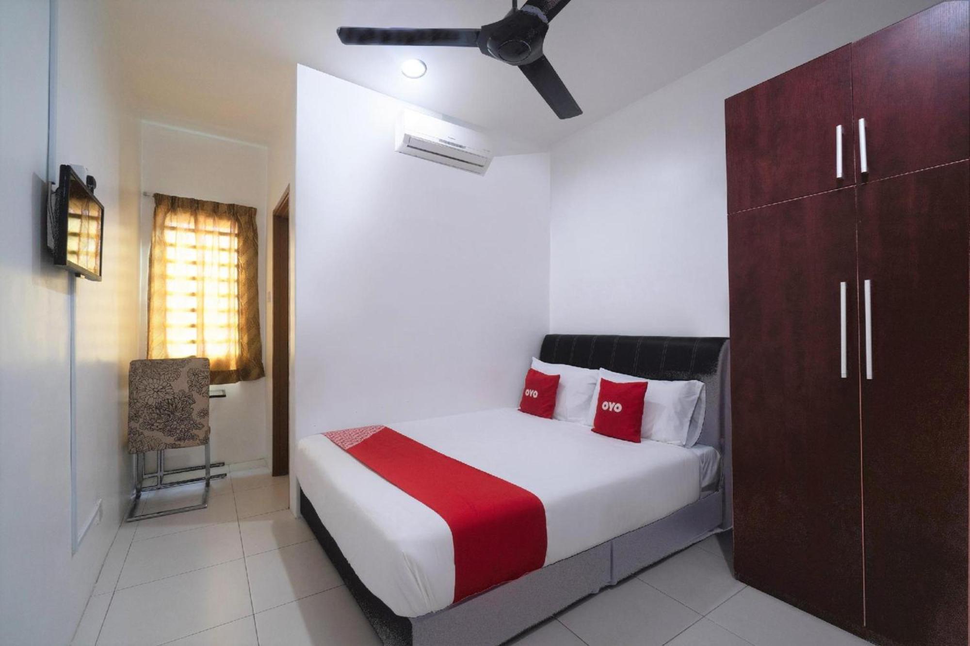 Oyo 91089 Motel Fasa 2B Seri Manjung Ngoại thất bức ảnh