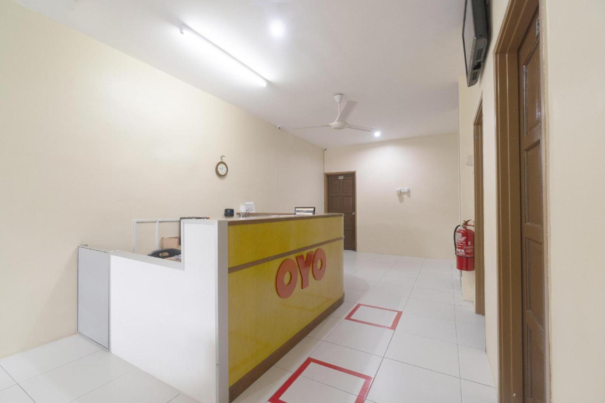 Oyo 91089 Motel Fasa 2B Seri Manjung Ngoại thất bức ảnh