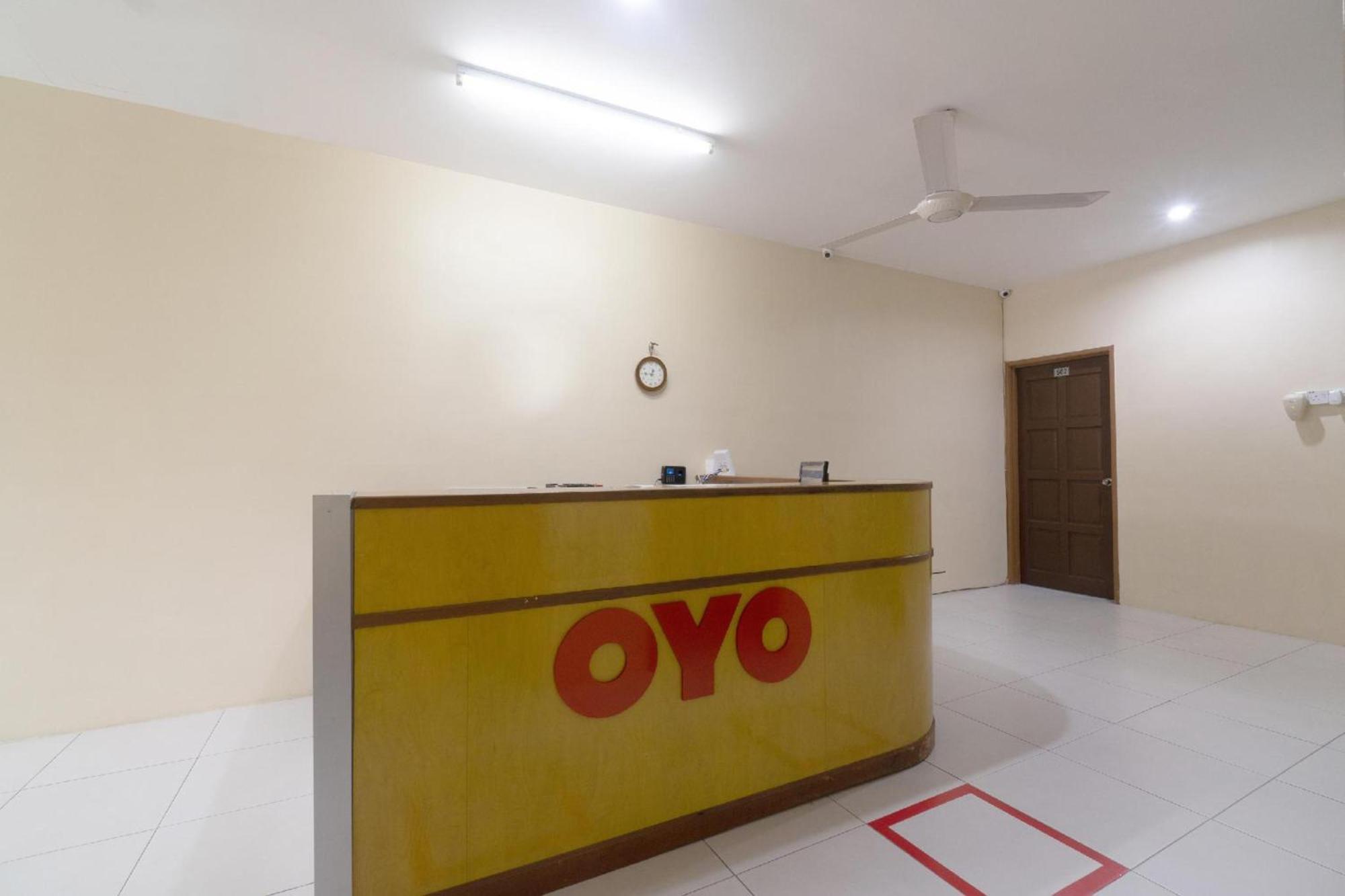 Oyo 91089 Motel Fasa 2B Seri Manjung Ngoại thất bức ảnh